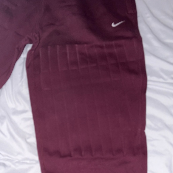 Nike Maroon Jogger Sweatpants - Picture 2 of 6